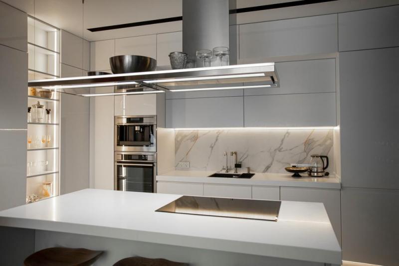 Comment une cuisine sur mesure &agrave; Besan&ccedil;on transforme votre int&eacute;rieur ?